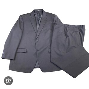 Jones New York Men's Dark Gray Pinstripe Suit - Jacket & Trousers